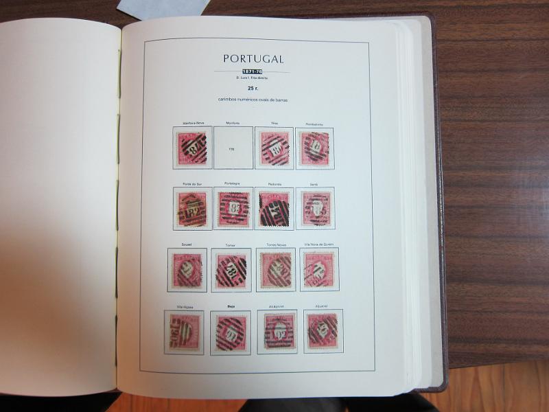 0015 (142).jpg -     Lote:    15      Marcofilia      Lotes Especiais       Descrição:      Portugal.   Colecção especializada de marcas numéricas das 1.ª e 2.ª reformas em selos de 25 reis, desde D. Maria II até D. Luís I, de frente. Lote a ver.        Lote       Valor Base:     &euro; 1.500,00     Valor Venda:     &euro; 3.000,00     